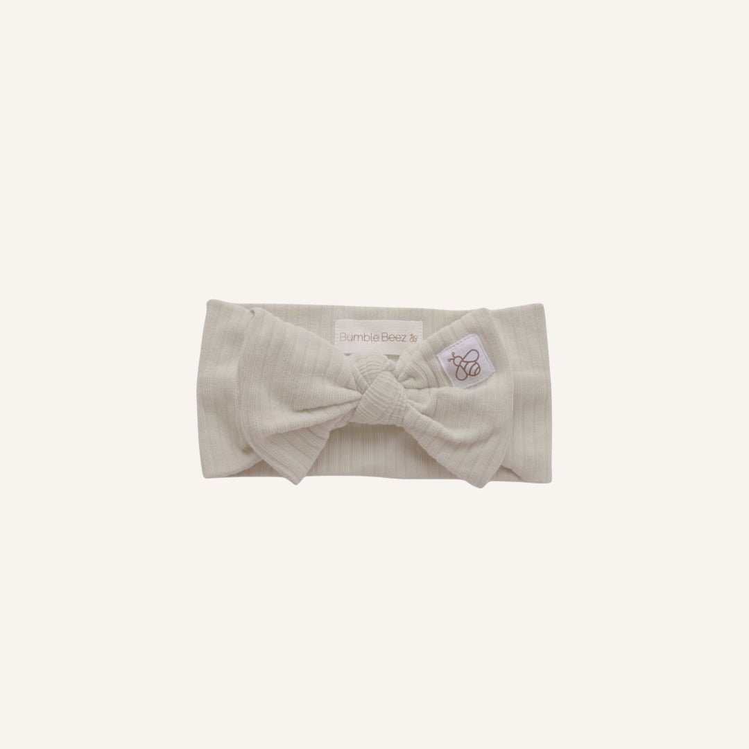 The Everyday Bow - bumble beez