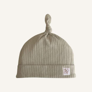 The Everyday Hat - bumble beez